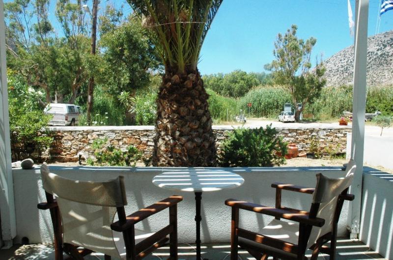 Morpheas Pension Rooms & Apartments Kamares  Екстериор снимка